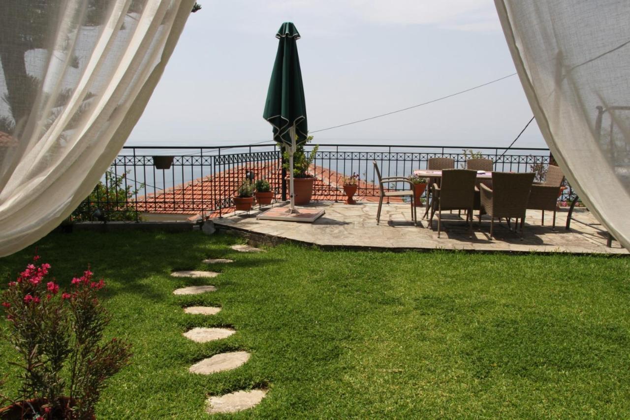 Villa Mesonisi Με Υπέροχη Θέα Στον Παγασητικό!! Áfissos Exterior foto
