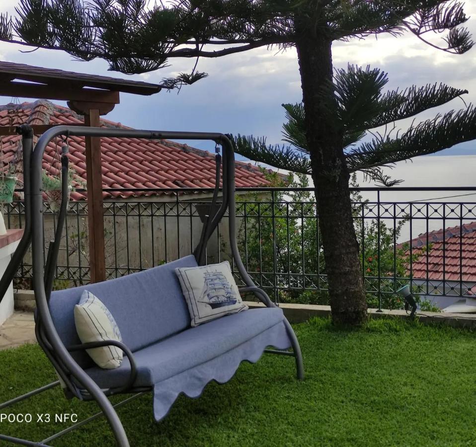 Villa Mesonisi Με Υπέροχη Θέα Στον Παγασητικό!! Áfissos Exterior foto