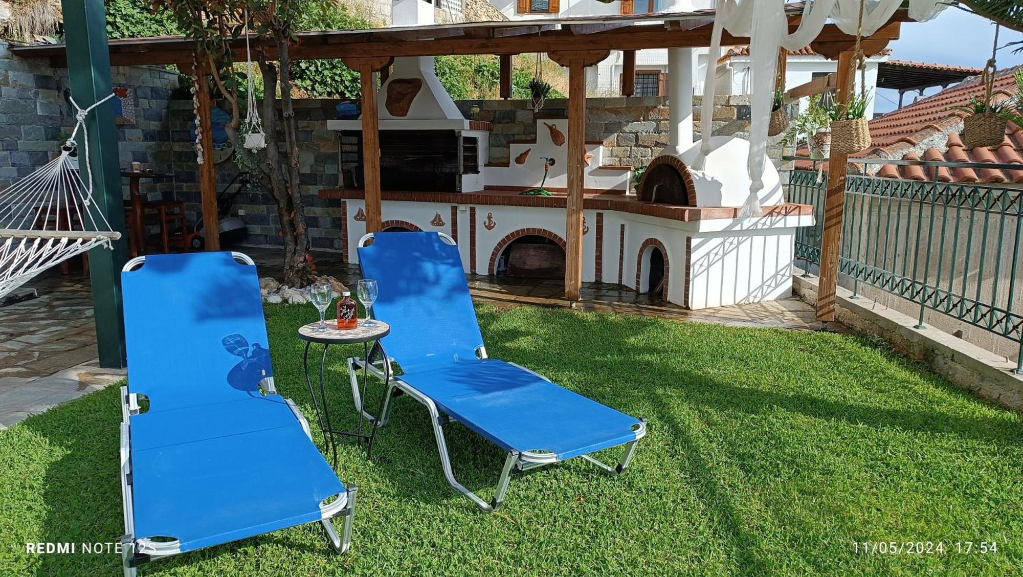 Villa Mesonisi Με Υπέροχη Θέα Στον Παγασητικό!! Áfissos Exterior foto