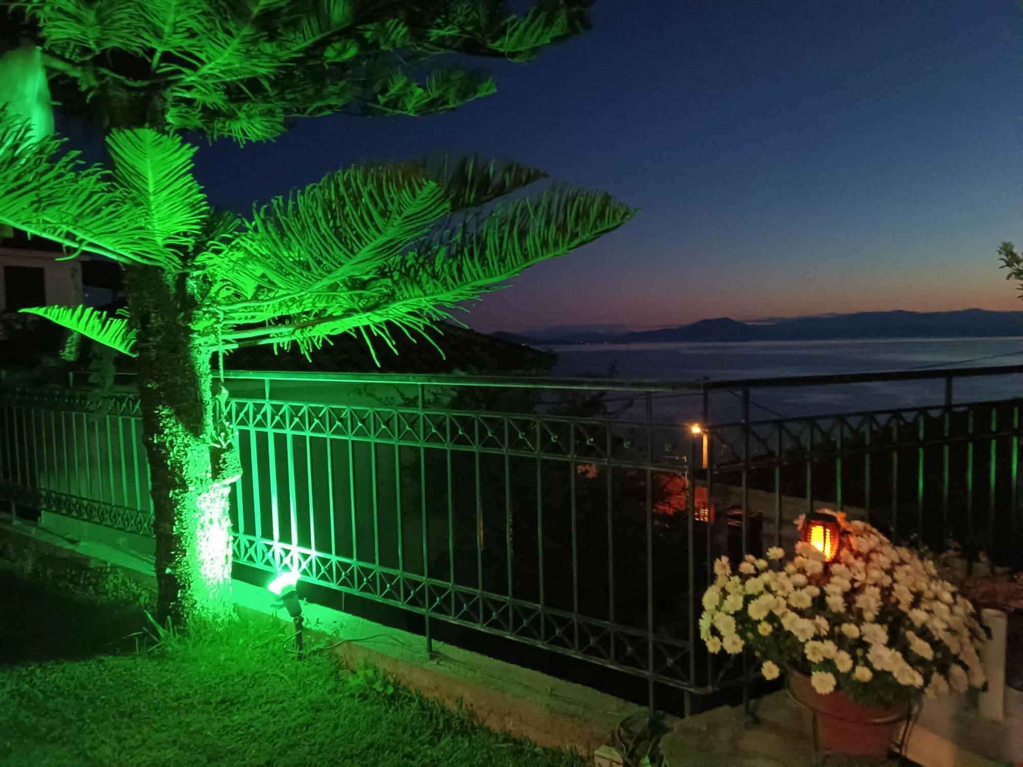 Villa Mesonisi Με Υπέροχη Θέα Στον Παγασητικό!! Áfissos Exterior foto